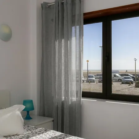 Johnny Ringo Family I Apartment Figueira da Foz
